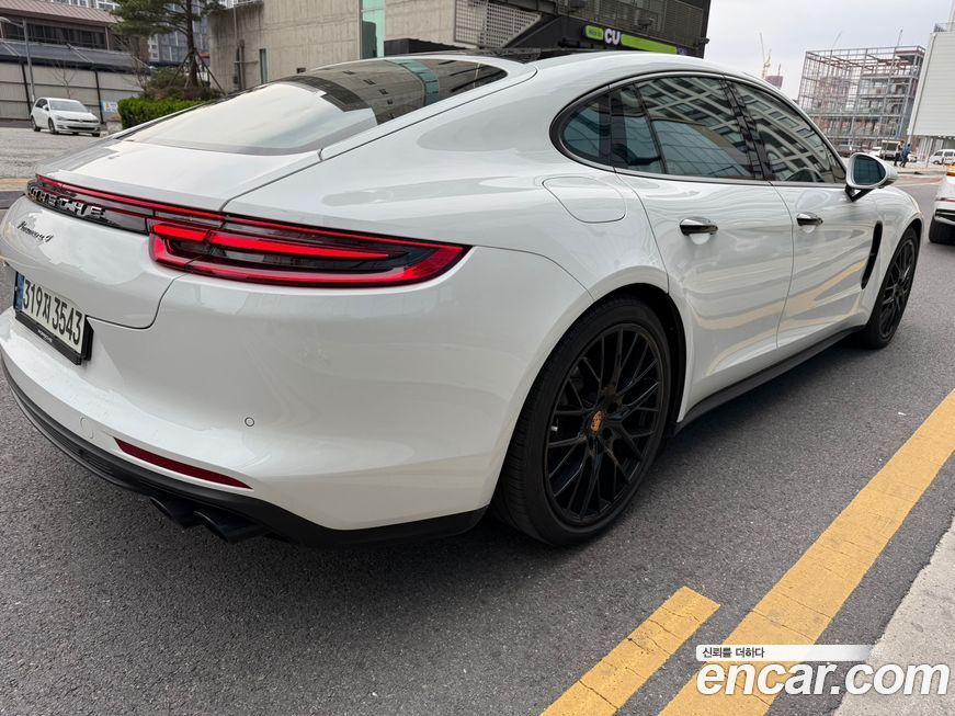 Porsche Panamera 2020