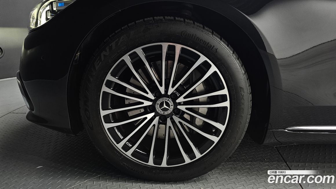 Mercedes-Benz S-Class 2022