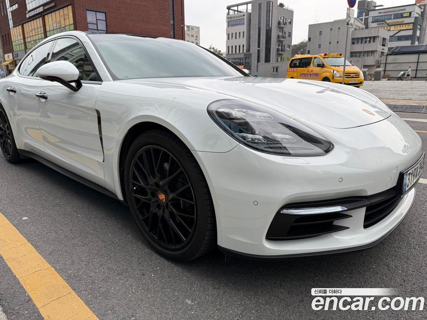 Porsche Panamera 2020