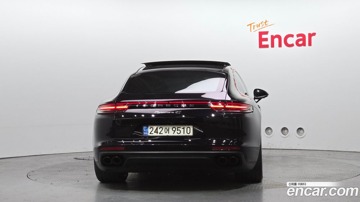 Porsche Panamera 2018