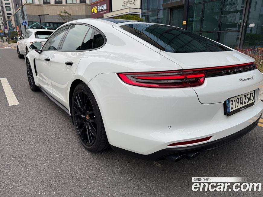Porsche Panamera 2020