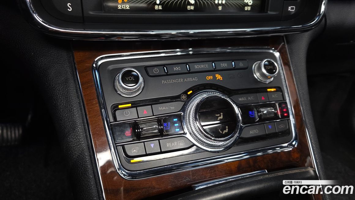 Lincoln Continental 2017