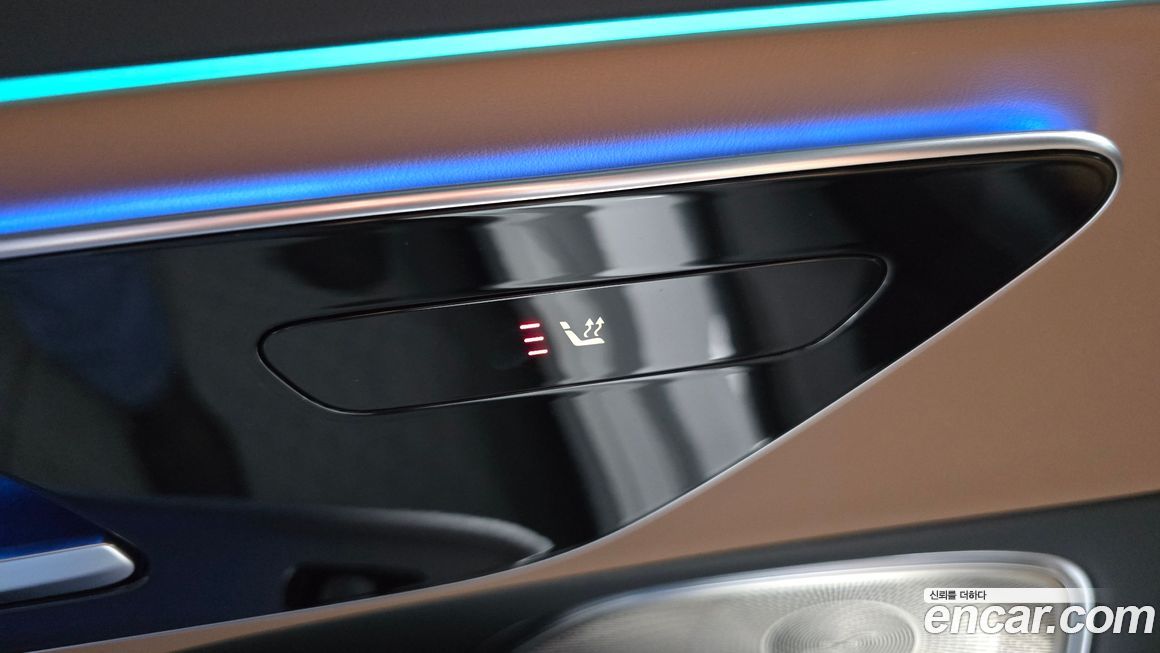 Mercedes-Benz E-Class 2025