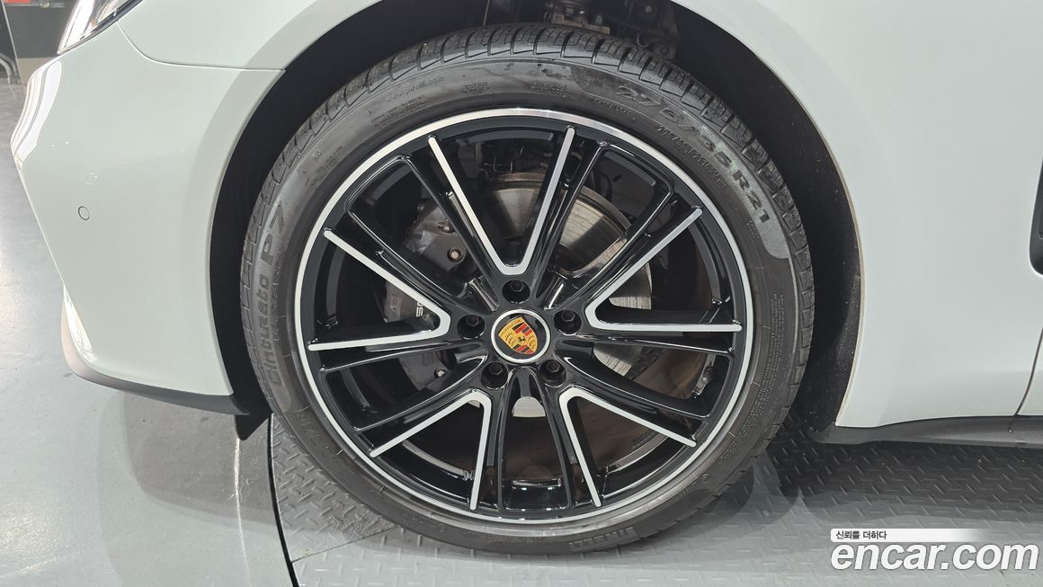 Porsche Panamera 2023