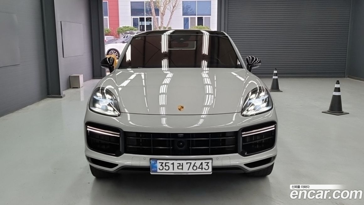 Porsche Cayenne 2023