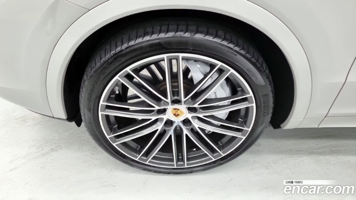 Porsche Cayenne 2023