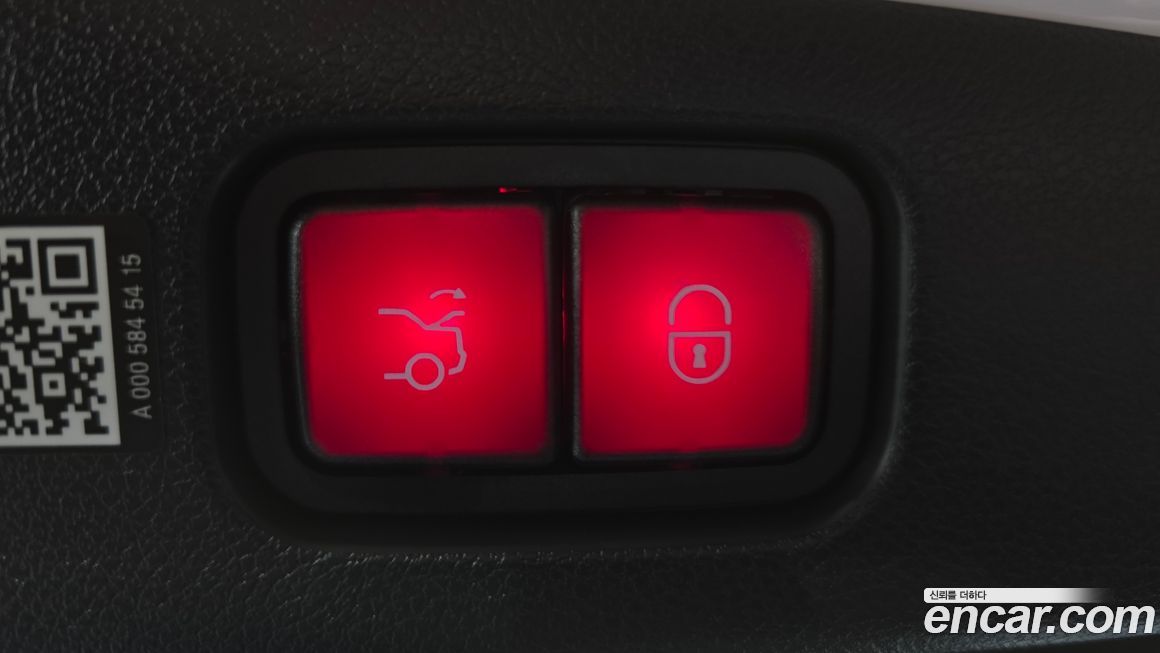 Mercedes-Benz E-Class 2025