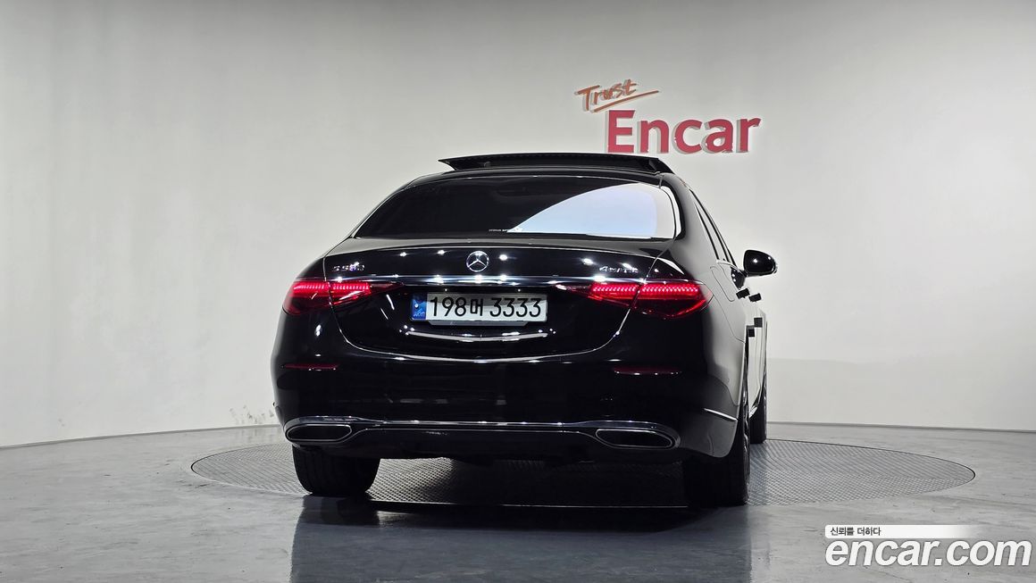 Mercedes-Benz S-Class 2022