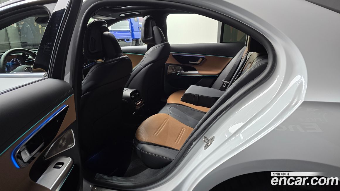 Mercedes-Benz E-Class 2025