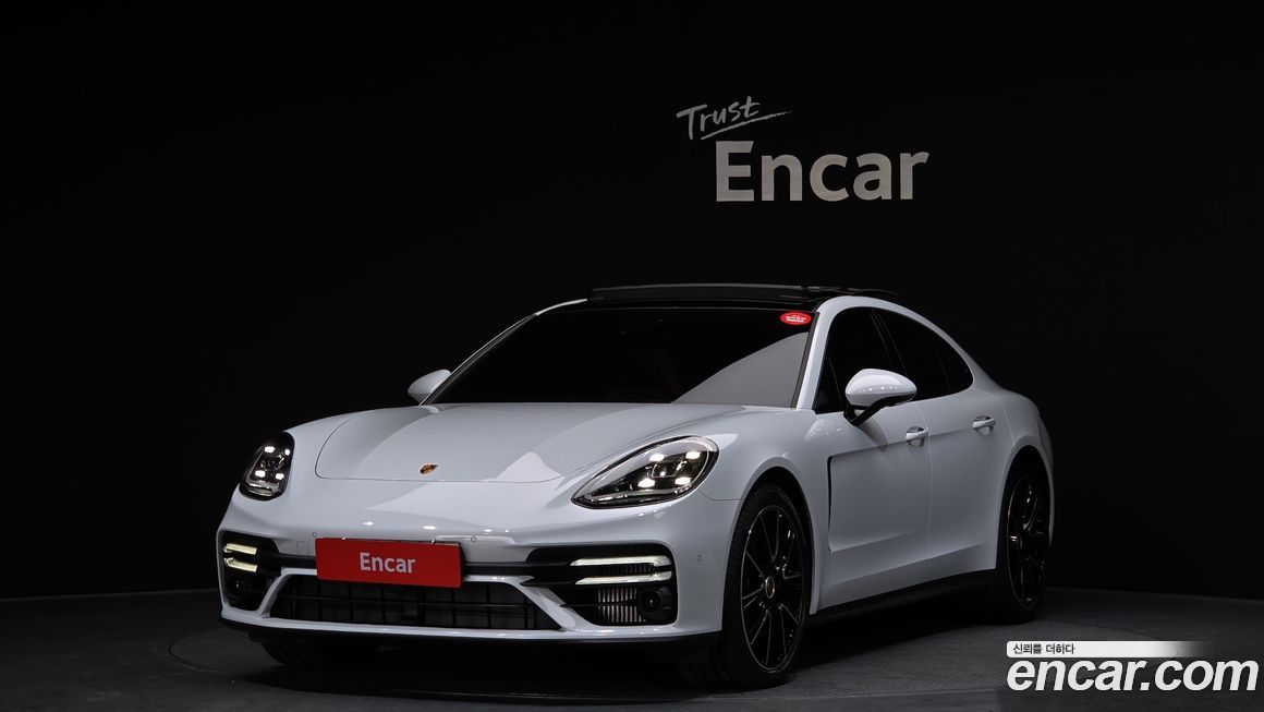 Porsche Panamera 2023