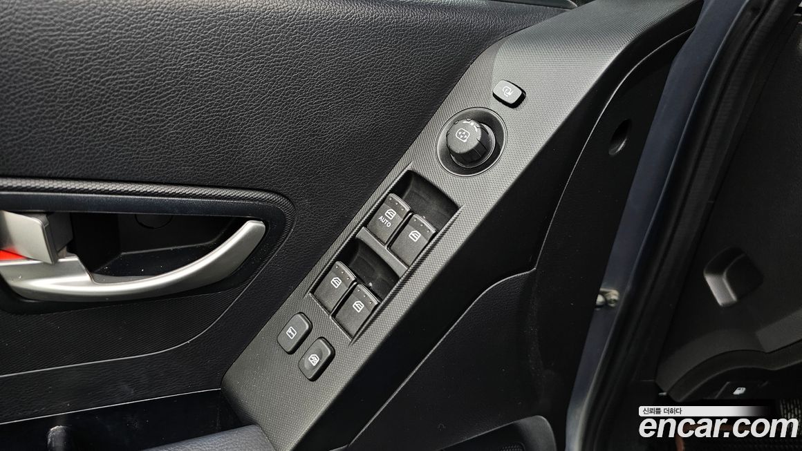 KG_Mobility_Ssangyong KORANDO 2013