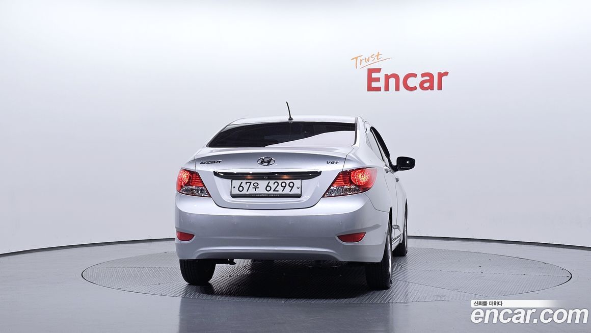 Hyundai Accent 2014