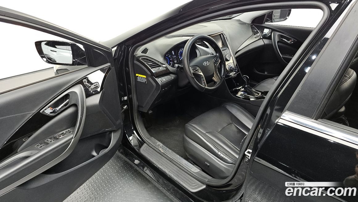 Hyundai Grandeur 2012