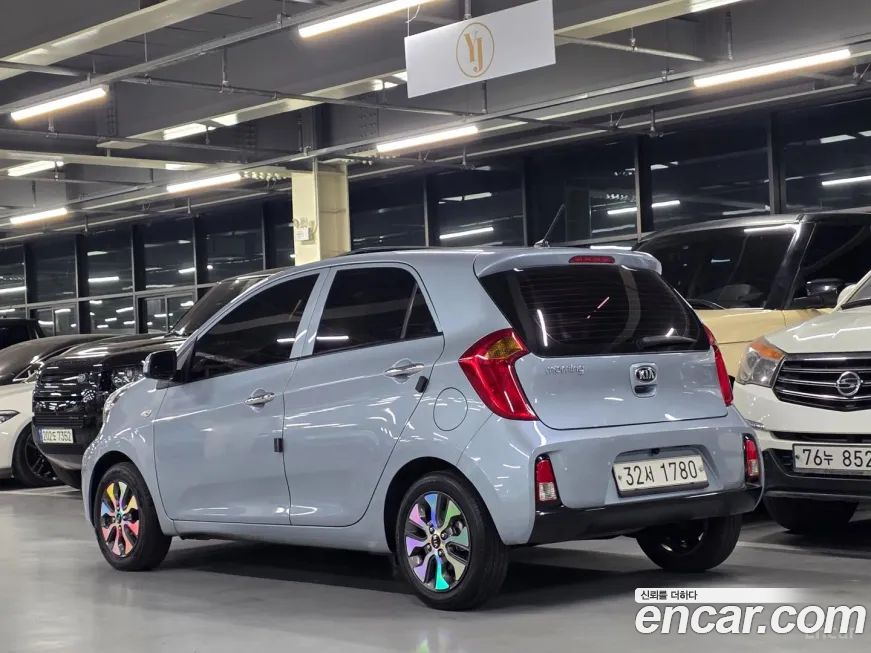 Kia morning 2016