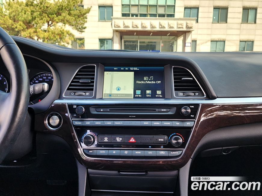 Hyundai Aslan 2015