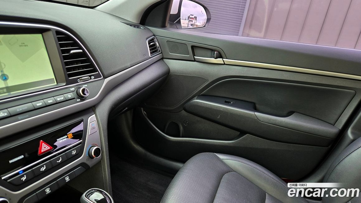 Hyundai AVANTE 2018