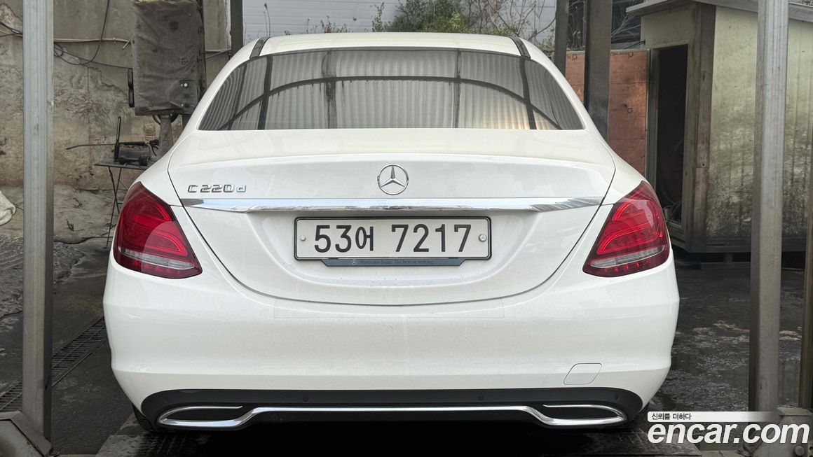 Mercedes-Benz C-Class 2016