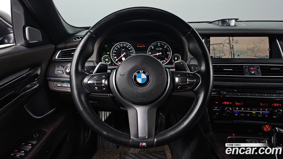 BMW 7-Series 2015