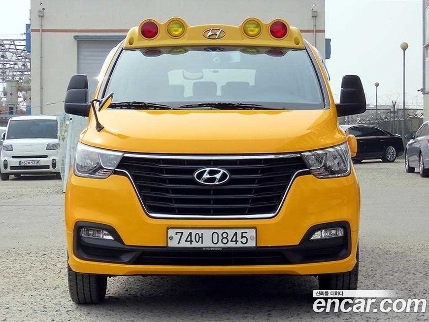 Hyundai Starex 2019