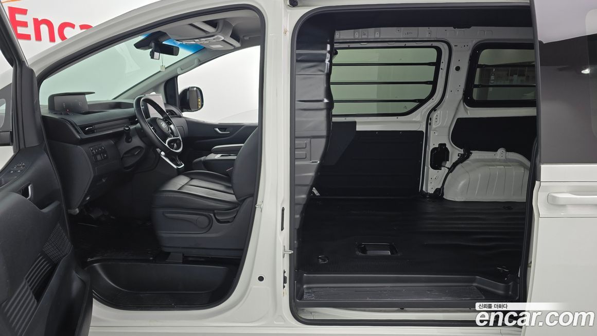 Hyundai Staria 2023