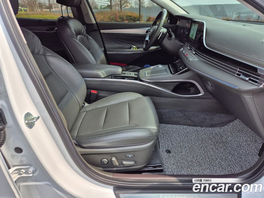 Hyundai Grandeur 2022