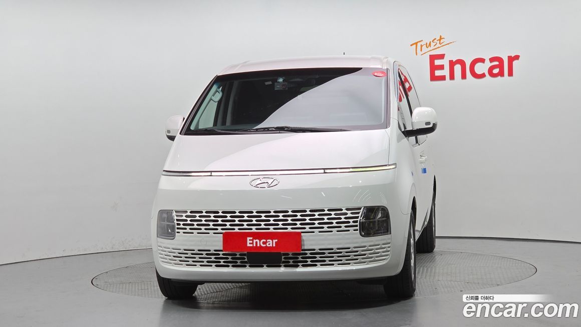 Hyundai Staria 2023