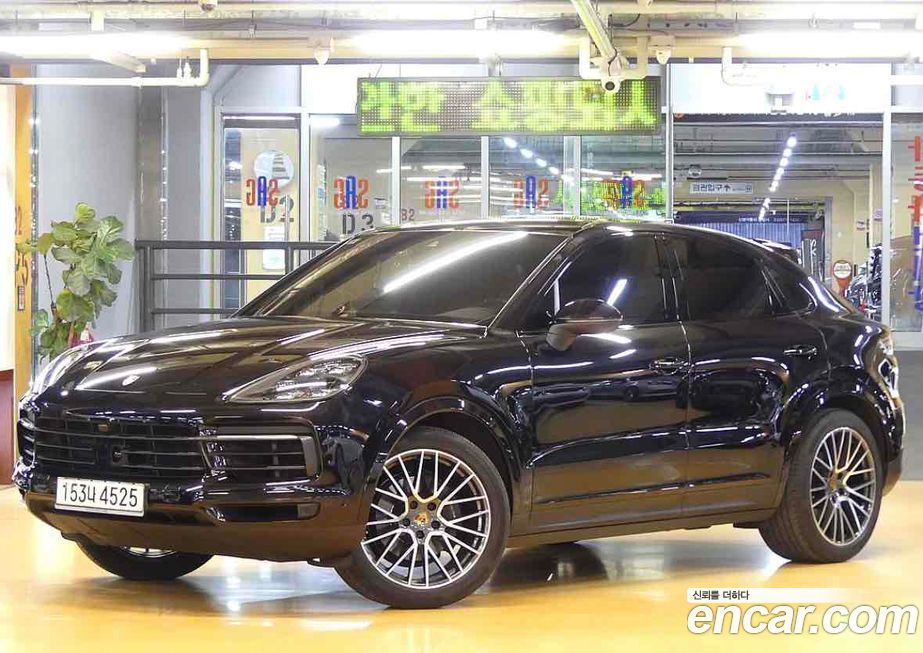 Porsche Cayenne 2021