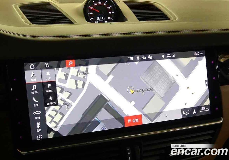 Porsche Cayenne 2021