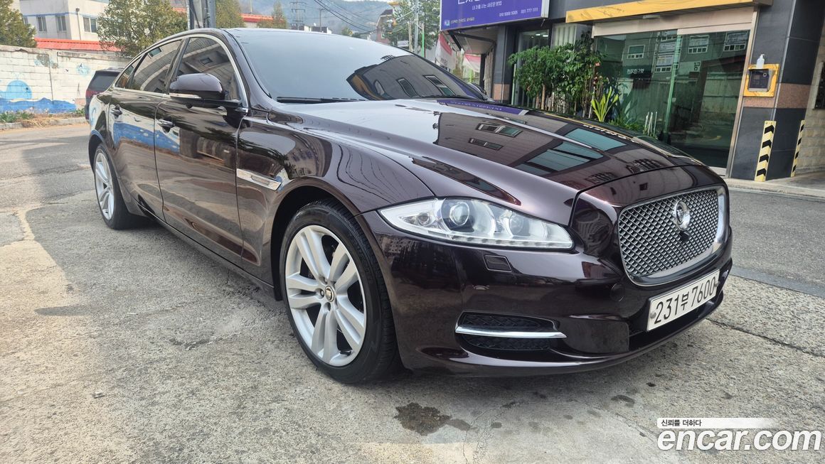 Jaguar XJ 2013