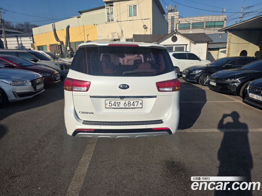 Kia Canival 2016