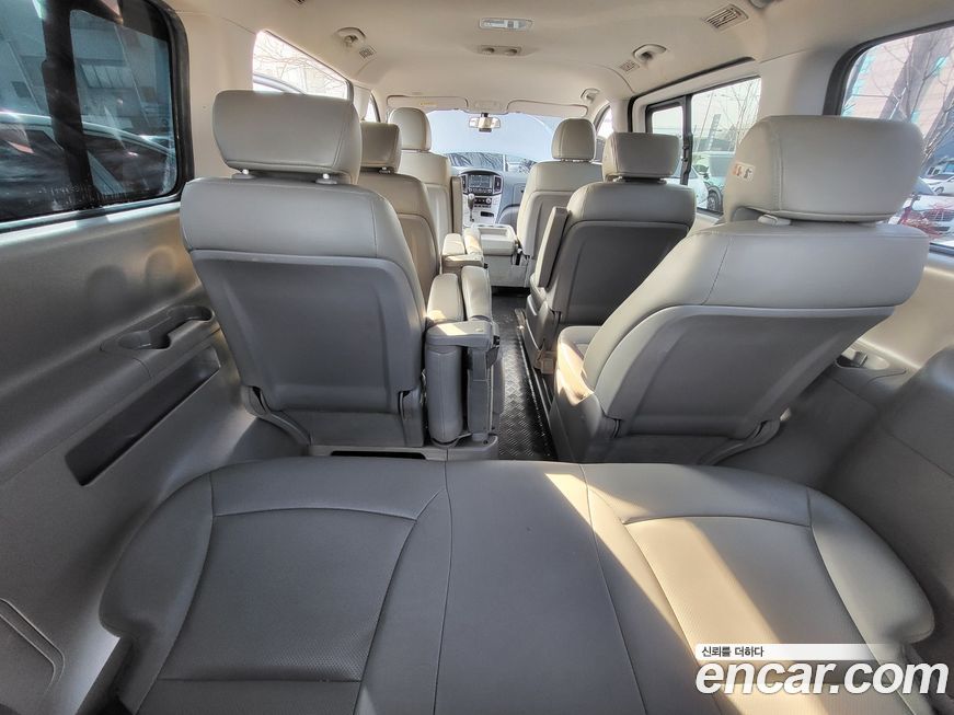 Hyundai Starex 2019