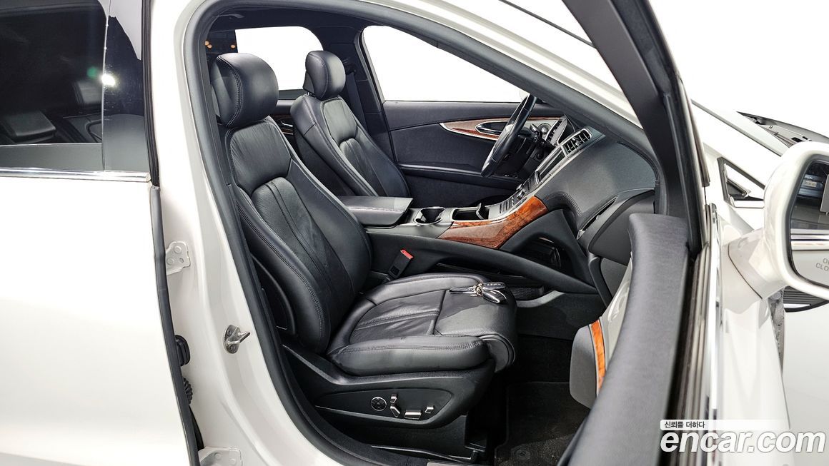 Lincoln Nautilus 2019