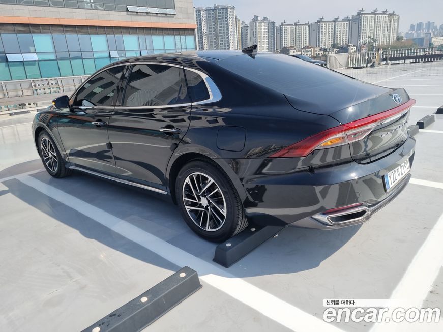 Hyundai Grandeur 2022
