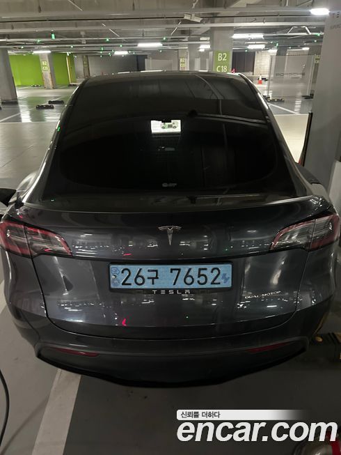 Tesla Model Y 2022