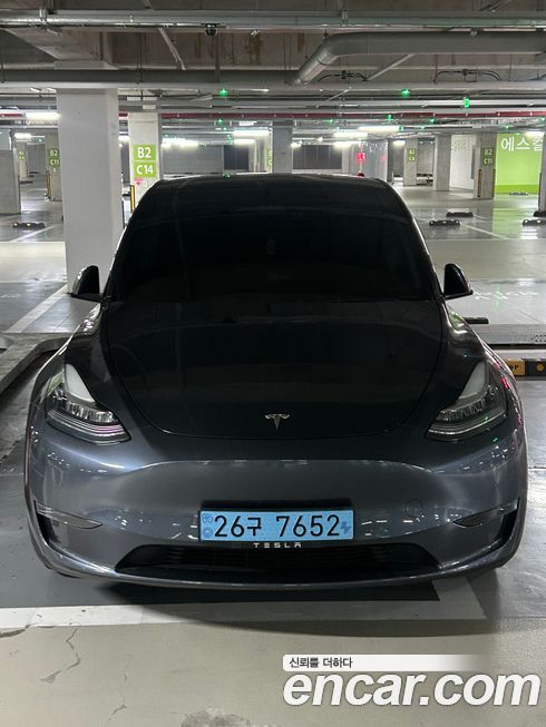 Tesla Model Y 2022