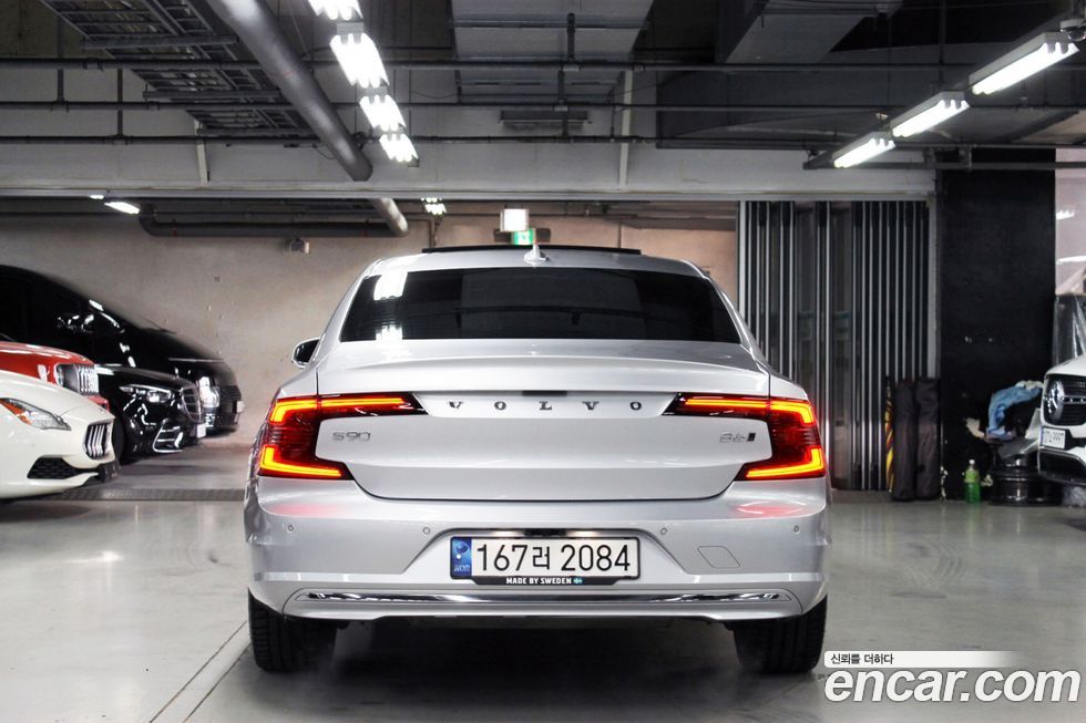 Volvo S90 2022