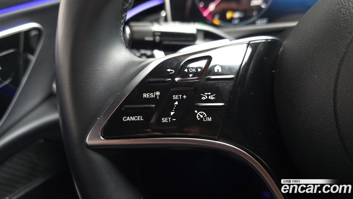 Mercedes-Benz E-Class 2025