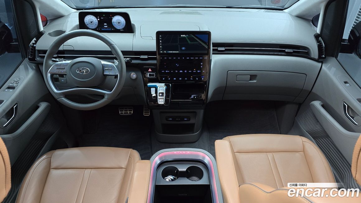 Hyundai Staria 2022