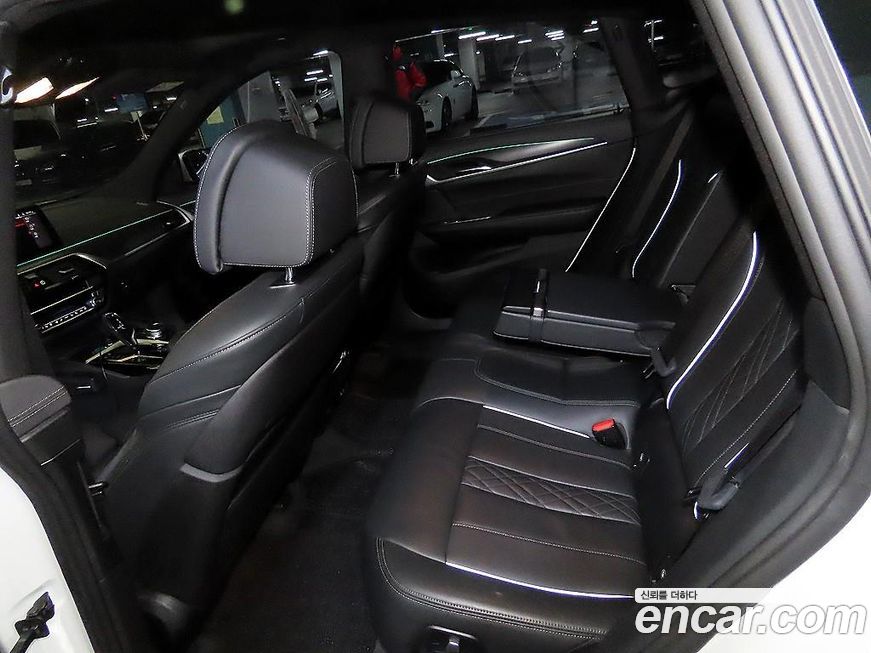 BMW Gran Turismo 2023