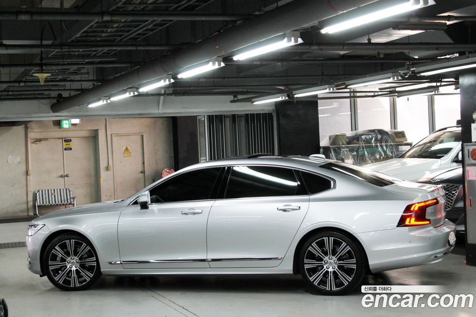Volvo S90 2022