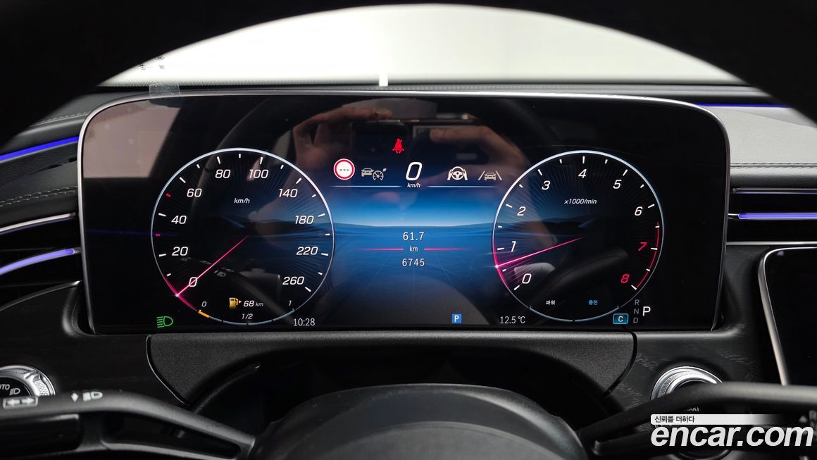 Mercedes-Benz E-Class 2025