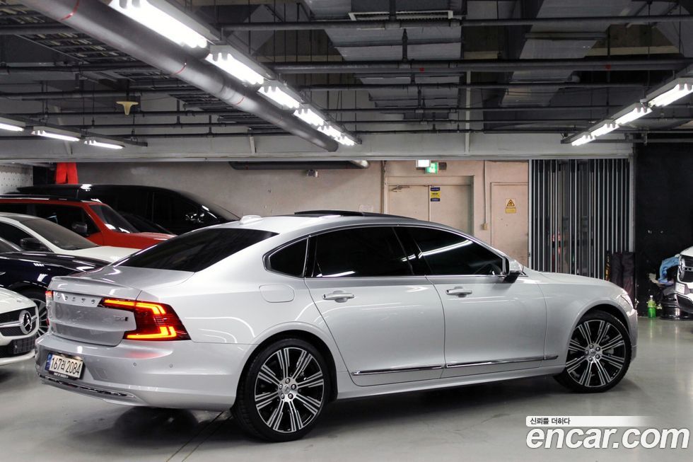 Volvo S90 2022