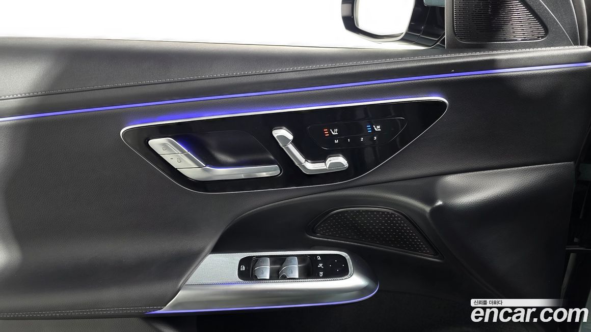 Mercedes-Benz E-Class 2025