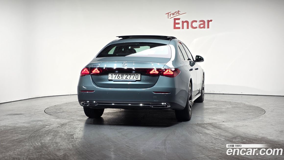 Mercedes-Benz E-Class 2025