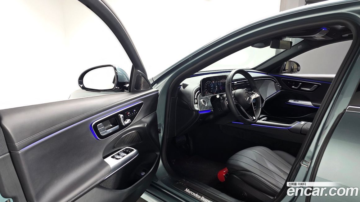 Mercedes-Benz E-Class 2025