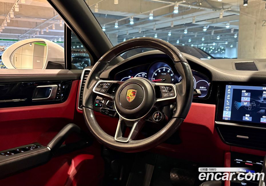 Porsche Cayenne 2021