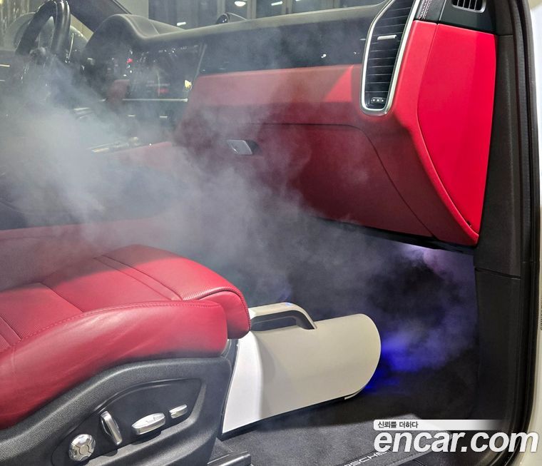 Porsche Cayenne 2021