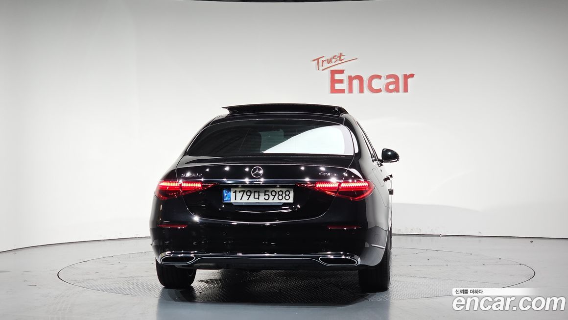 Mercedes-Benz S-Class 2021