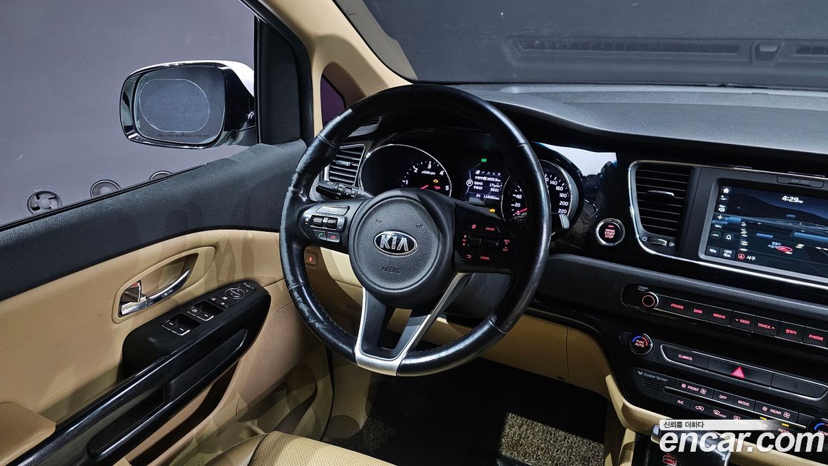 Kia Canival 2017