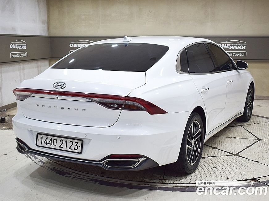 Hyundai Grandeur 2022